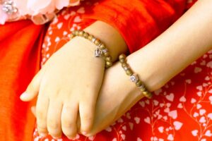 3 cách định giá vòng tay trầm hương