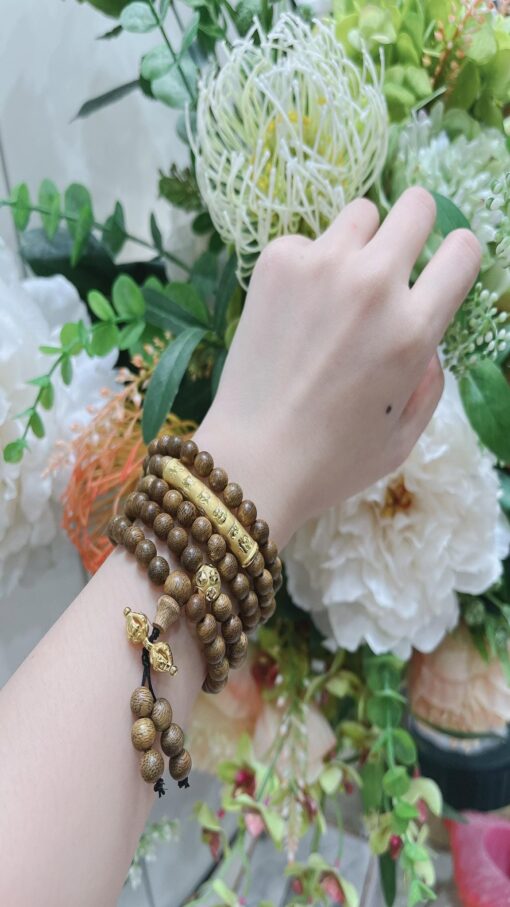 Thiết kế và dịch vụ