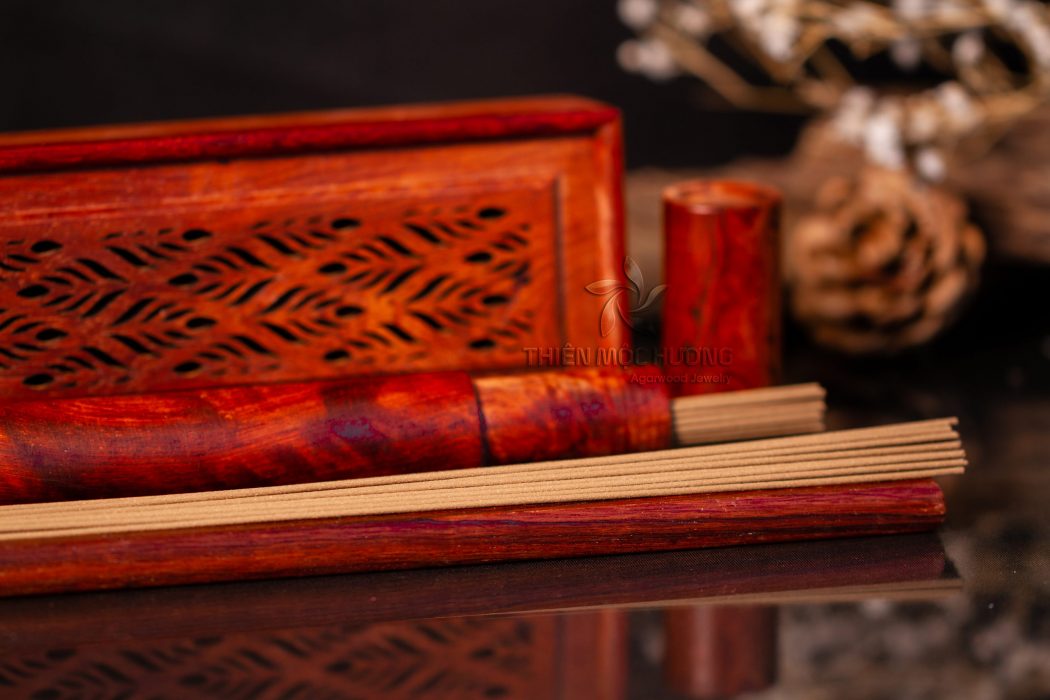 Nhang trầm hương mang ý nghĩa tuyệt vời trong phong thủy