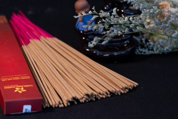 Địa điểm bán nhang trầm hương nguyên chất cao cấp gần Thái Bình 5 Những cách bảo quản sẽ giúp bạn giữ nhang trầm hương Thái Bình được bền lâu