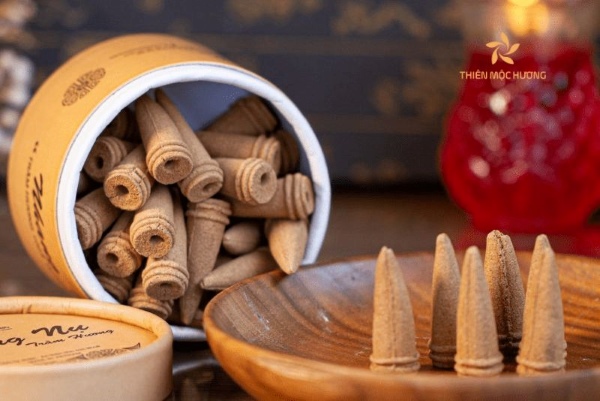 Nụ trầm hương có độc hại không? Những lưu ý khi đốt nụ trầm 8 Lưu ý khi đốt hương trầm tại nhà