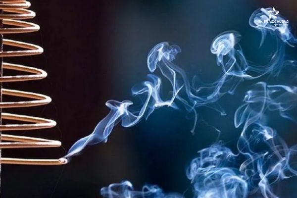 Cách thắp hương vòng đúng cách ngày Tết và một số lưu ý 10 Cách thắp hương vòng đúng cách