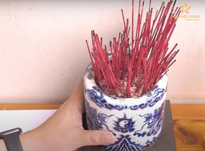Tỉa chân nhang ngày 23 - Cách thực hiện đúng phong tục 6 Tỉa chân nhang ngày 23 - Cách thực hiện đúng phong tục